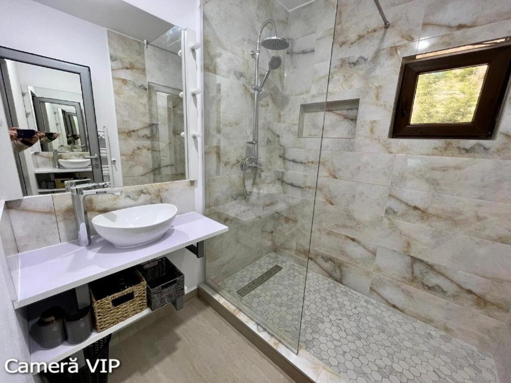 Casa Eden - Apartamente Langa Lac Colibiţa 외부 사진